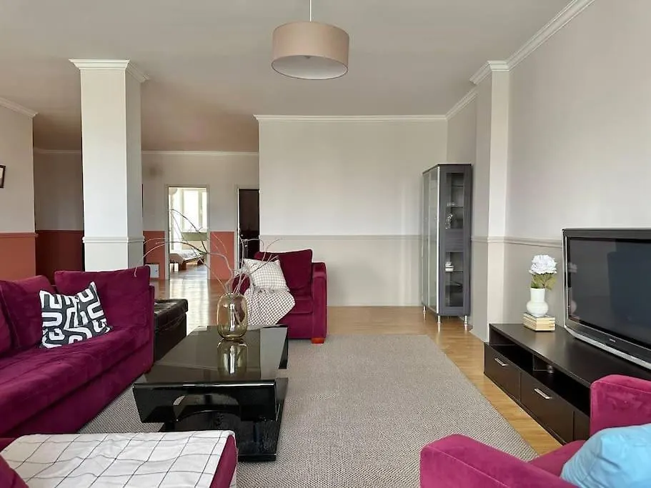 Appartement 3-Х Комнатная Квартира В Центре Алматы Общая Площадь 130 Кв М Kazakhstan