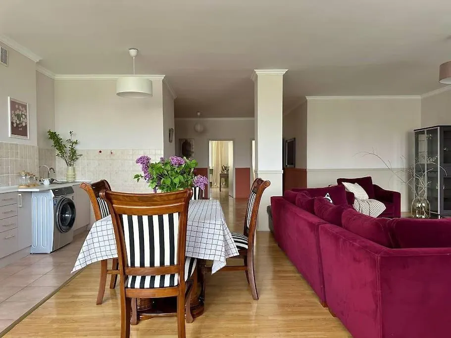 Appartement 3-Х Комнатная Квартира В Центре Алматы Общая Площадь 130 Кв М
